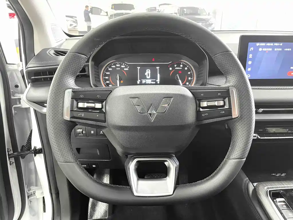 Wuling Jiachen 2022 1.5T CVT Premium Flagship