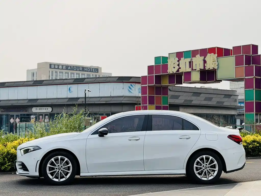 Mercedes-Benz A-Class A 2021 A 200 L Sport