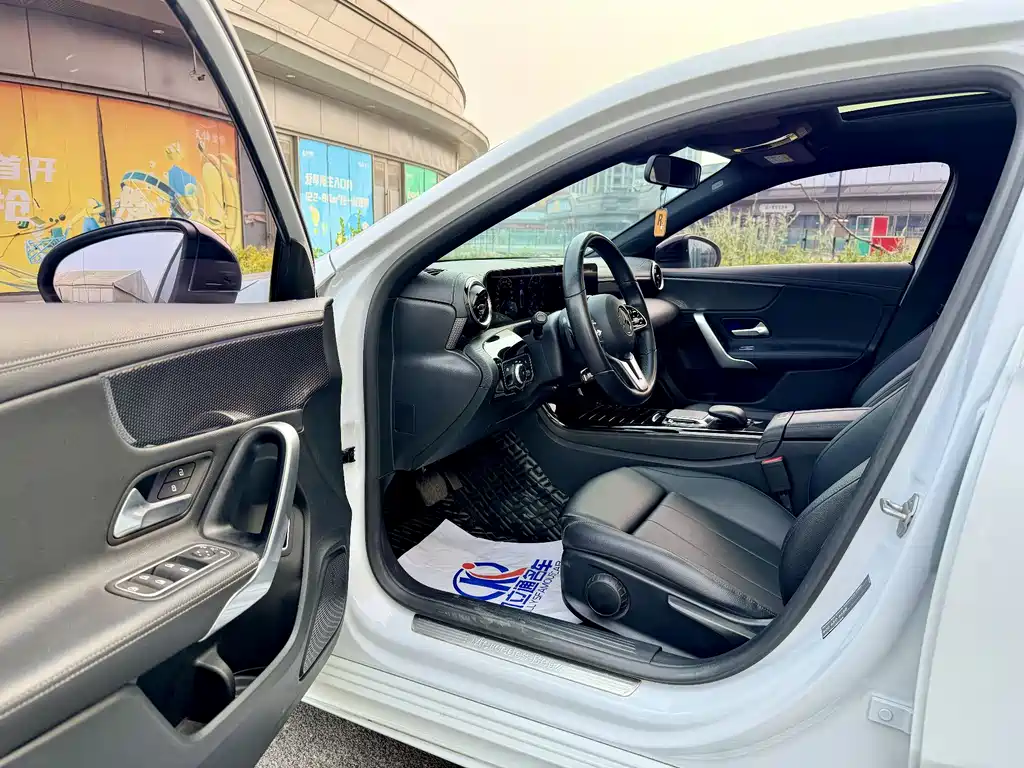 Mercedes-Benz A-Class A 2021 A 200 L Sport