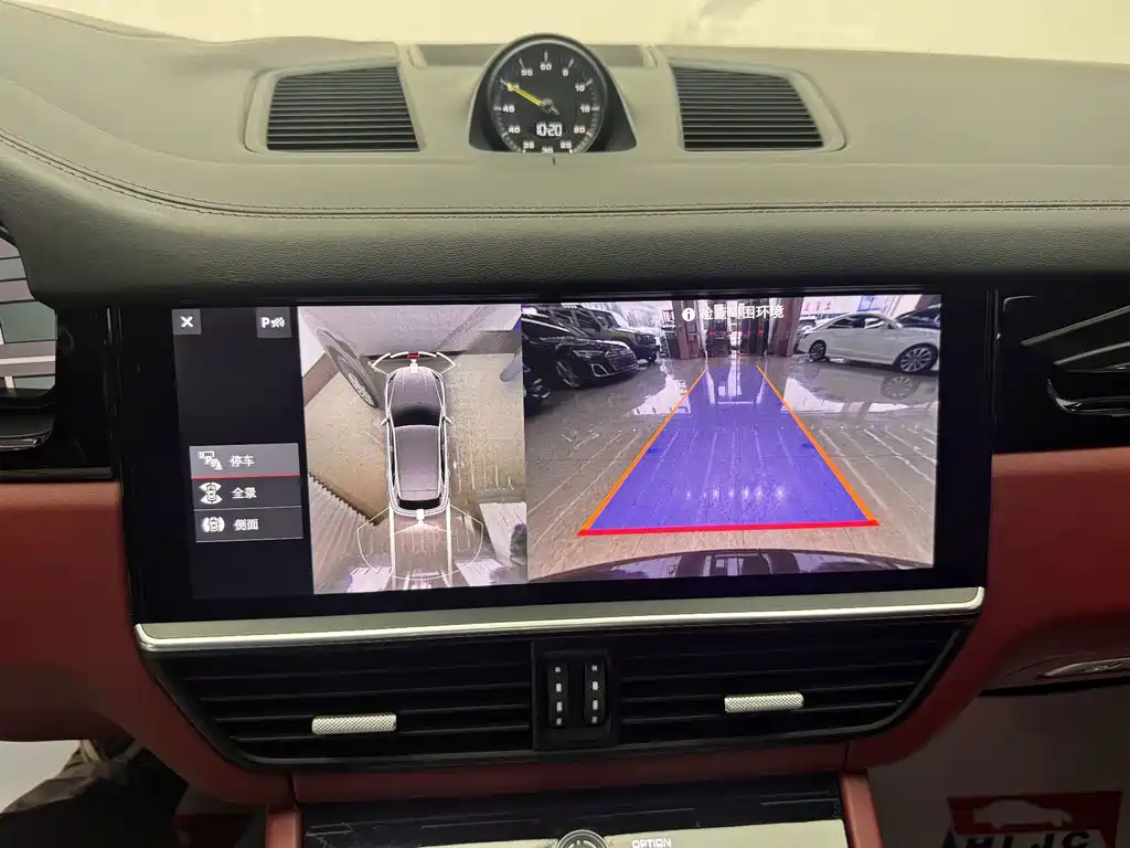 Porsche Cayenne Hybrid — миниатюра 16