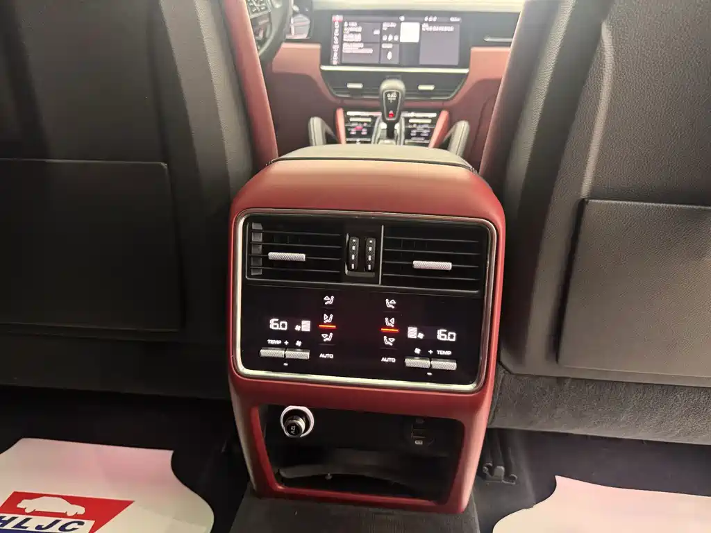 Porsche Cayenne Hybrid — миниатюра 22