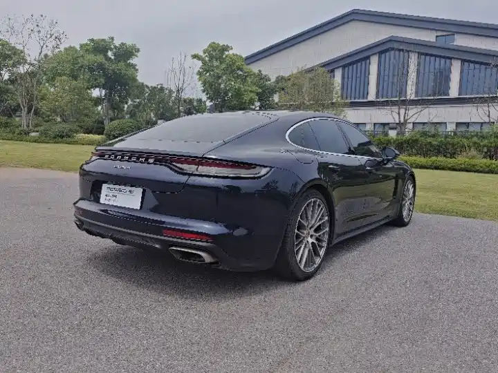 Porsche Panamera — миниатюра 7