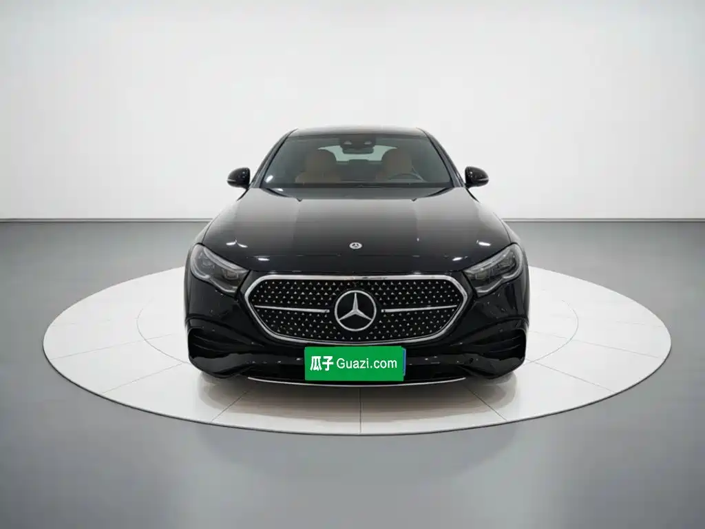 Mercedes-Benz E-Class — миниатюра 2