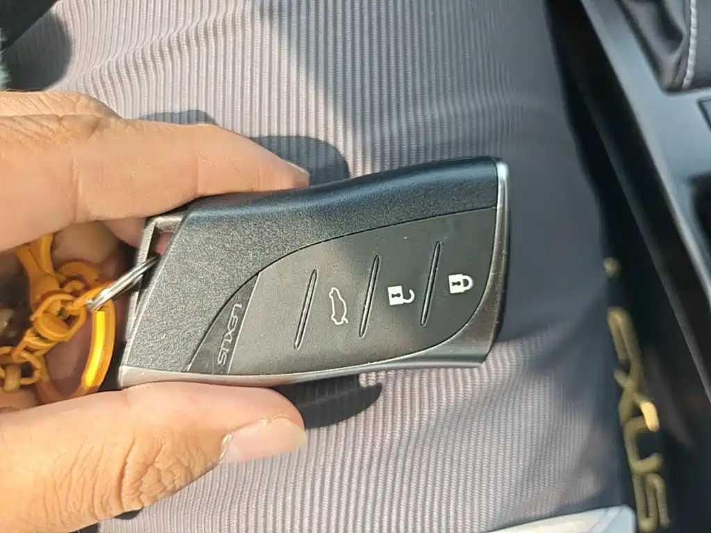 Lexus ES — миниатюра 9