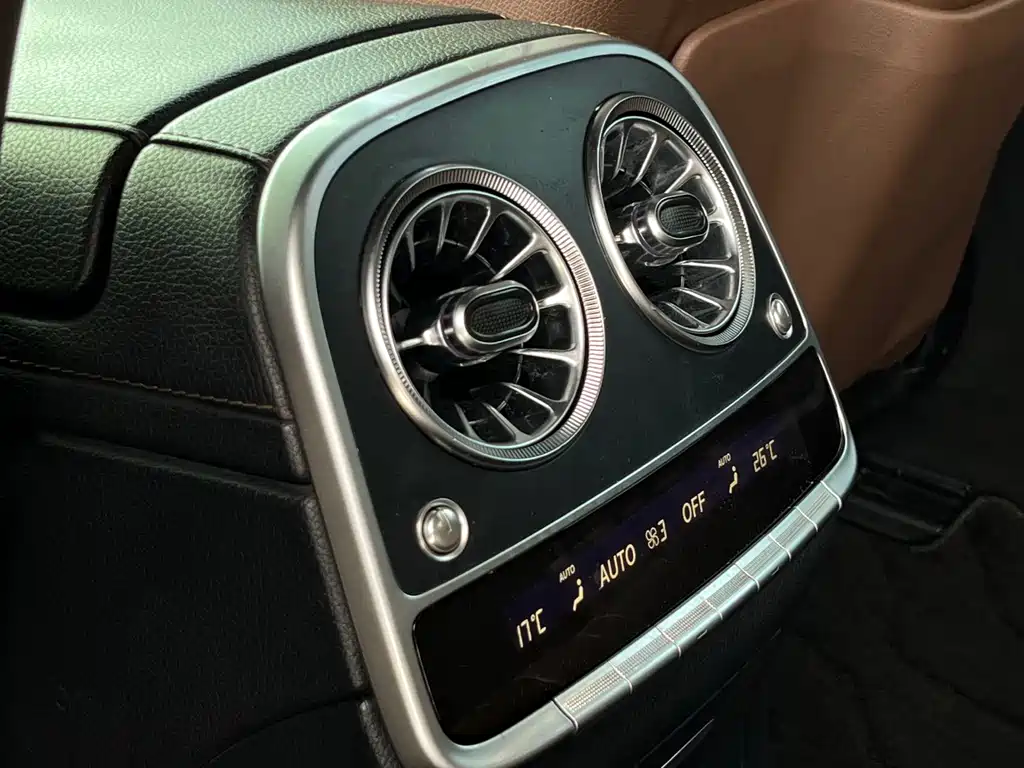 Mercedes-Benz S-Class — миниатюра 22