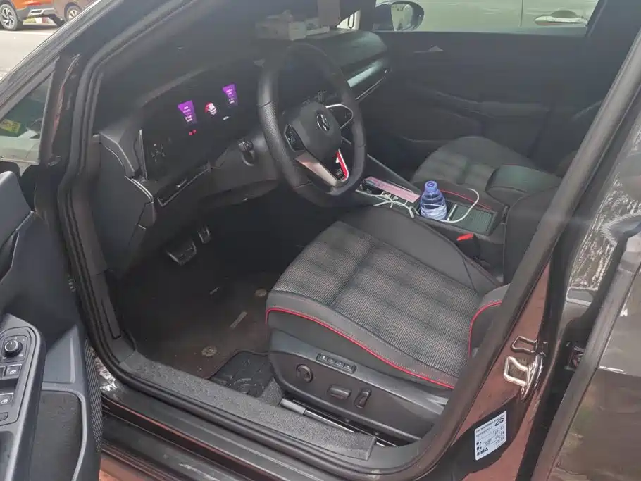 Volkswagen Golf GTI — миниатюра 9