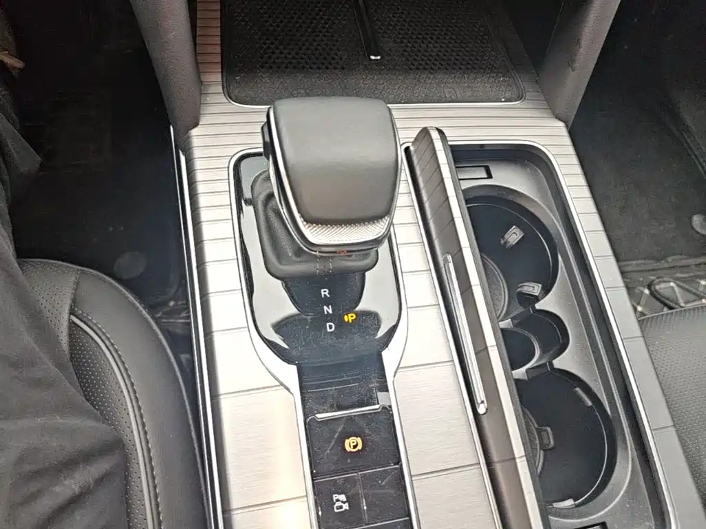 Hongqi Hongqi HS7 PHEV — миниатюра 14