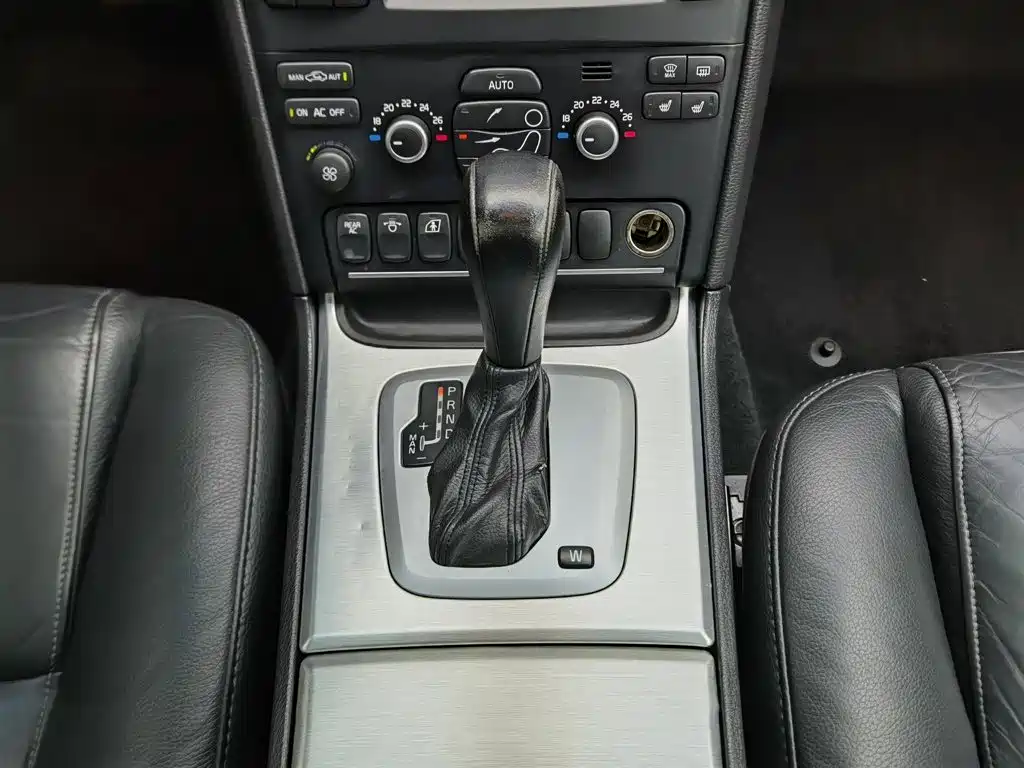 Volvo XC90 — миниатюра 13