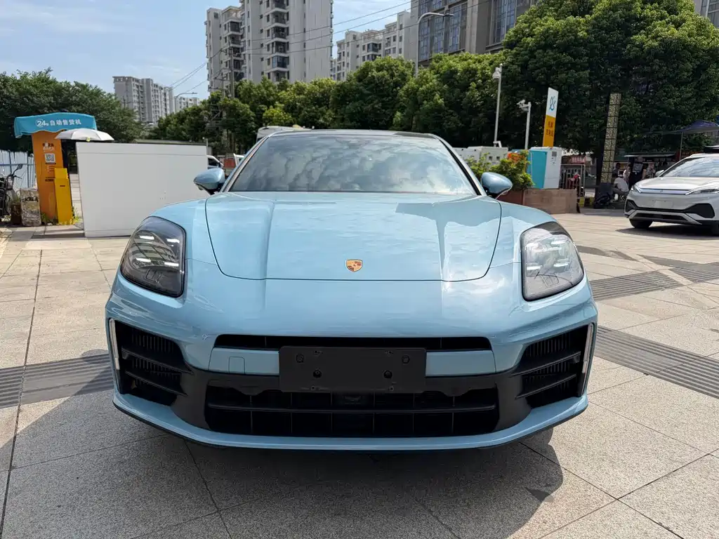 Porsche Panamera — миниатюра 2