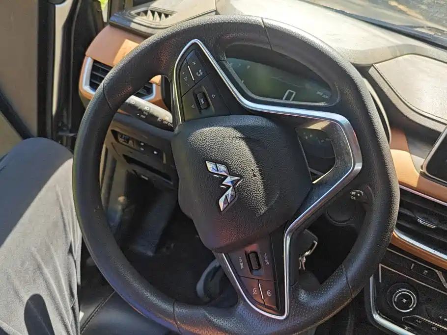 Wuling Hongguang S3 — миниатюра 15