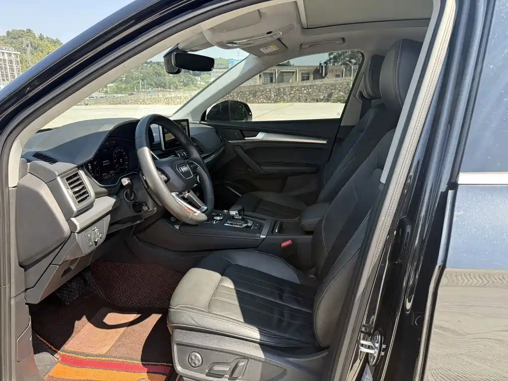 Audi Q5L — миниатюра 5