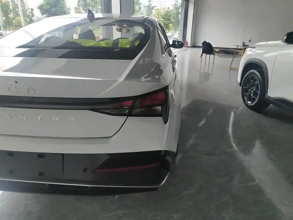 Hyundai Elantra 2023 1.5L CVT GLX Elite