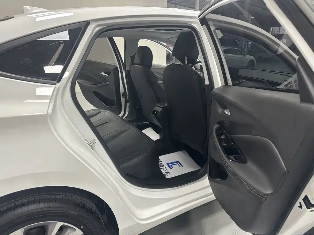 Buick Verano — миниатюра 14