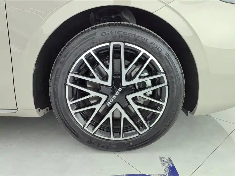 Roewe Wing Wai M7 DMH — миниатюра 6