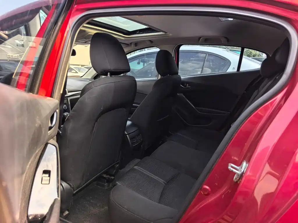 Mazda 3 Axela — миниатюра 8