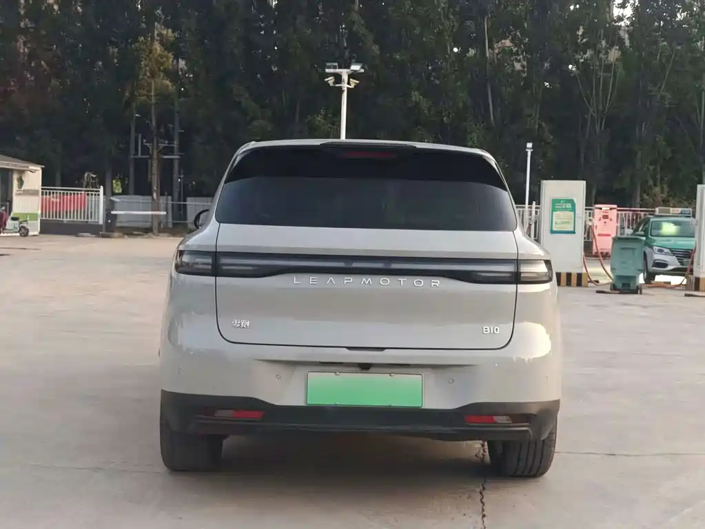 Leapmotor Leapmotor B10 — миниатюра 5