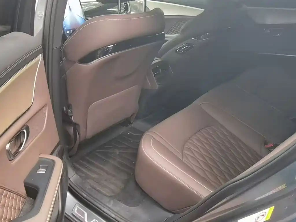 BYD Han — миниатюра 7