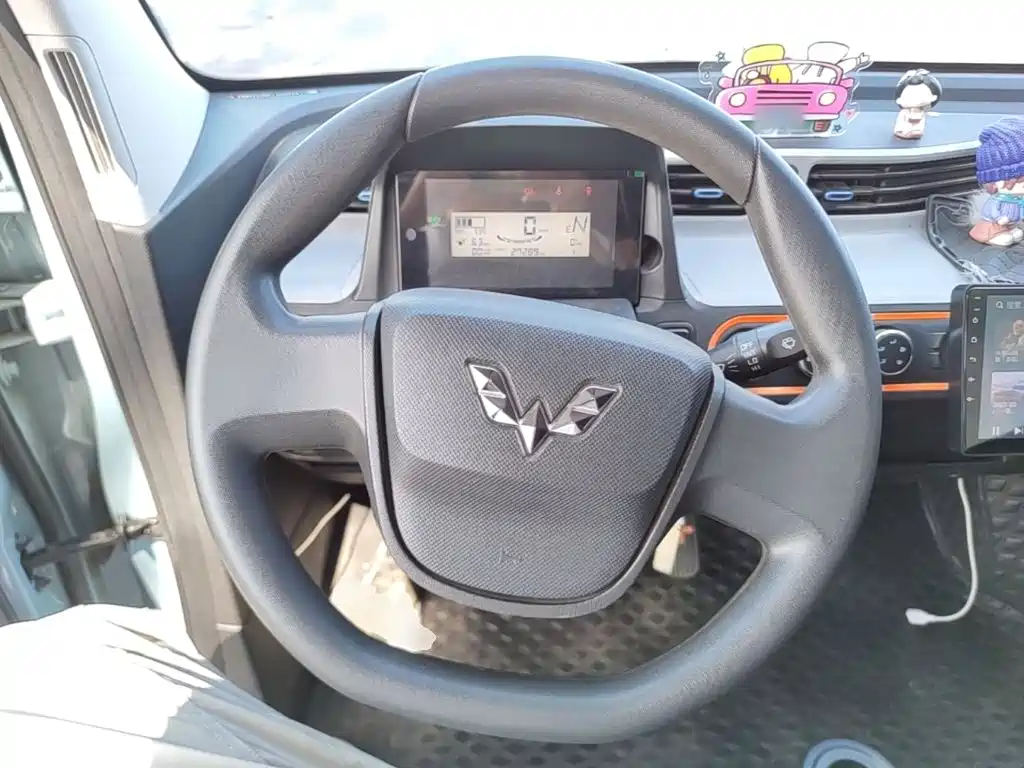 Wuling MINIEV — миниатюра 11