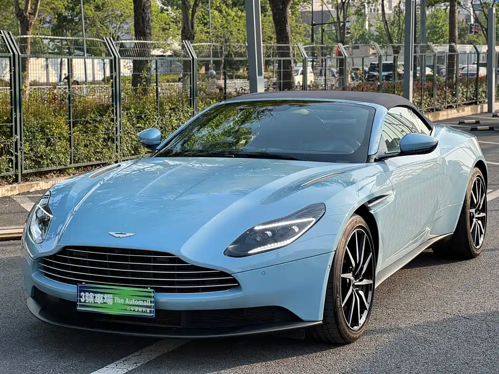 Aston Martin DB11 2020