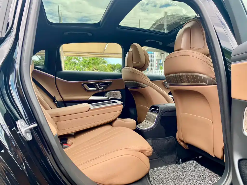 Mercedes-Benz E-Class E 2026 E 300 L Luxury