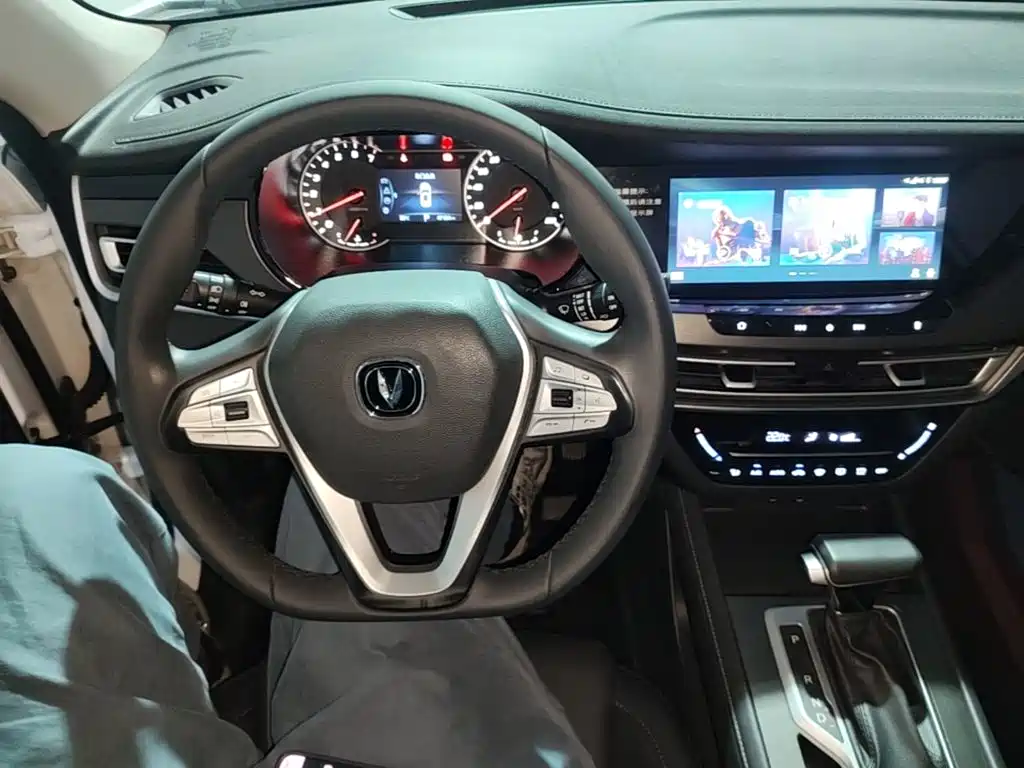 Changan CS35PLUS — миниатюра 10