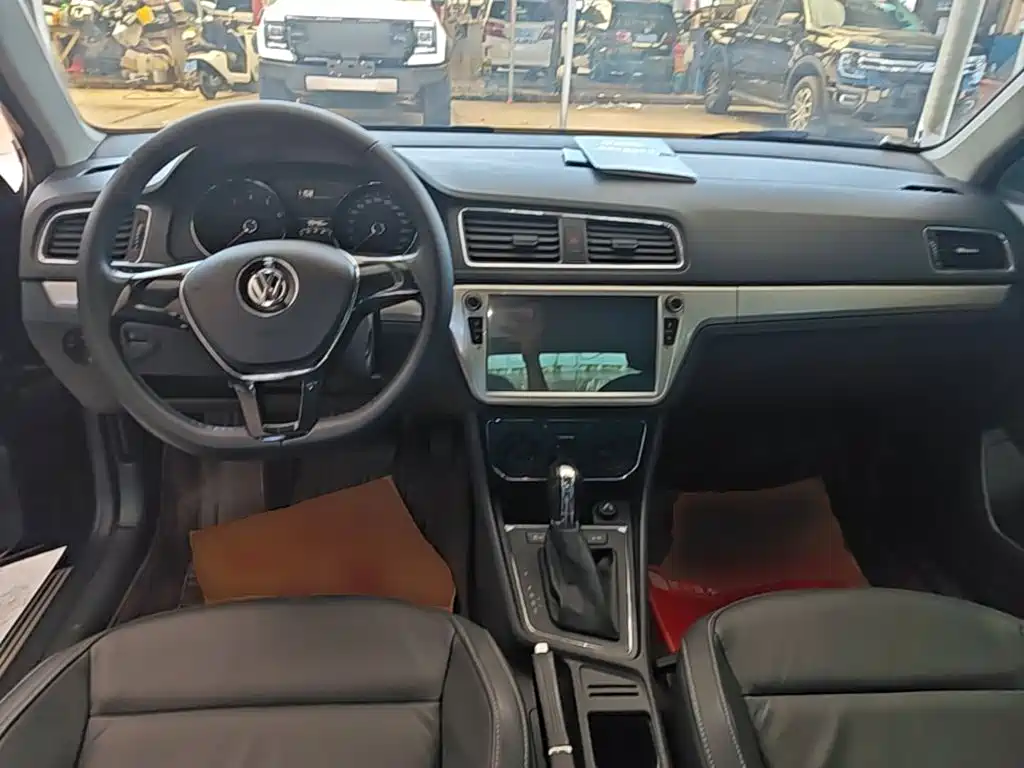 Volkswagen Lavida — миниатюра 10