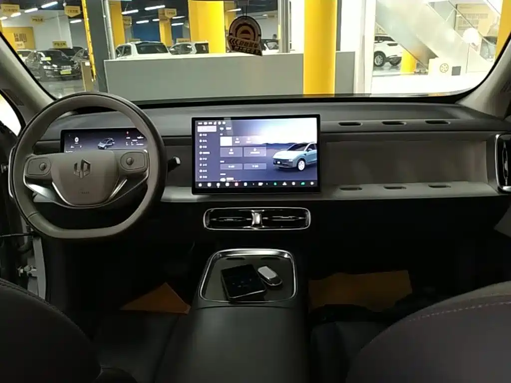 Leapmotor Leapmotor B10 — миниатюра 10
