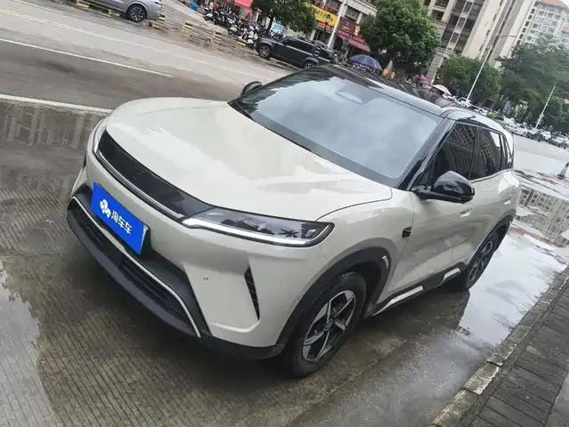 BYD Yuan UP