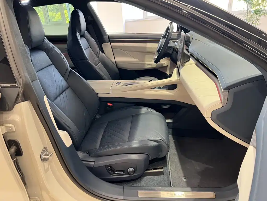 ZEEKR EXTREME KRYPTON 001