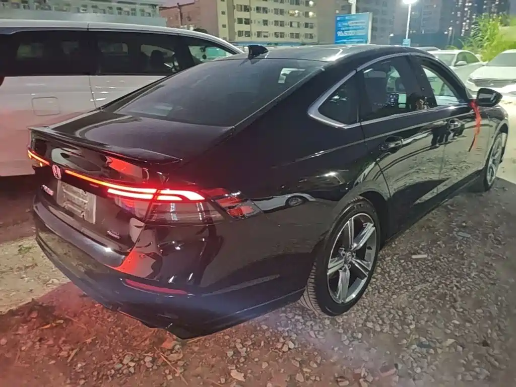 Honda Accord — миниатюра 7
