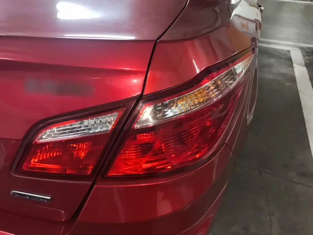 Changan Eado — миниатюра 8