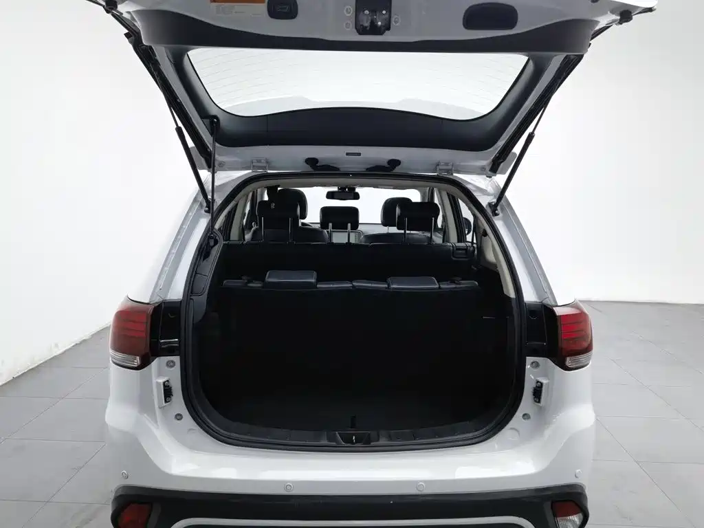 Mitsubishi Outlander — миниатюра 16