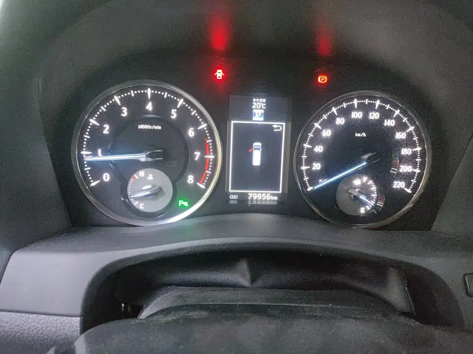 Toyota Alphard — миниатюра 4