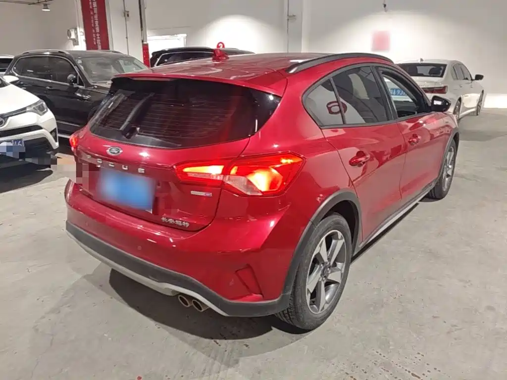 Ford Focus Active — миниатюра 7
