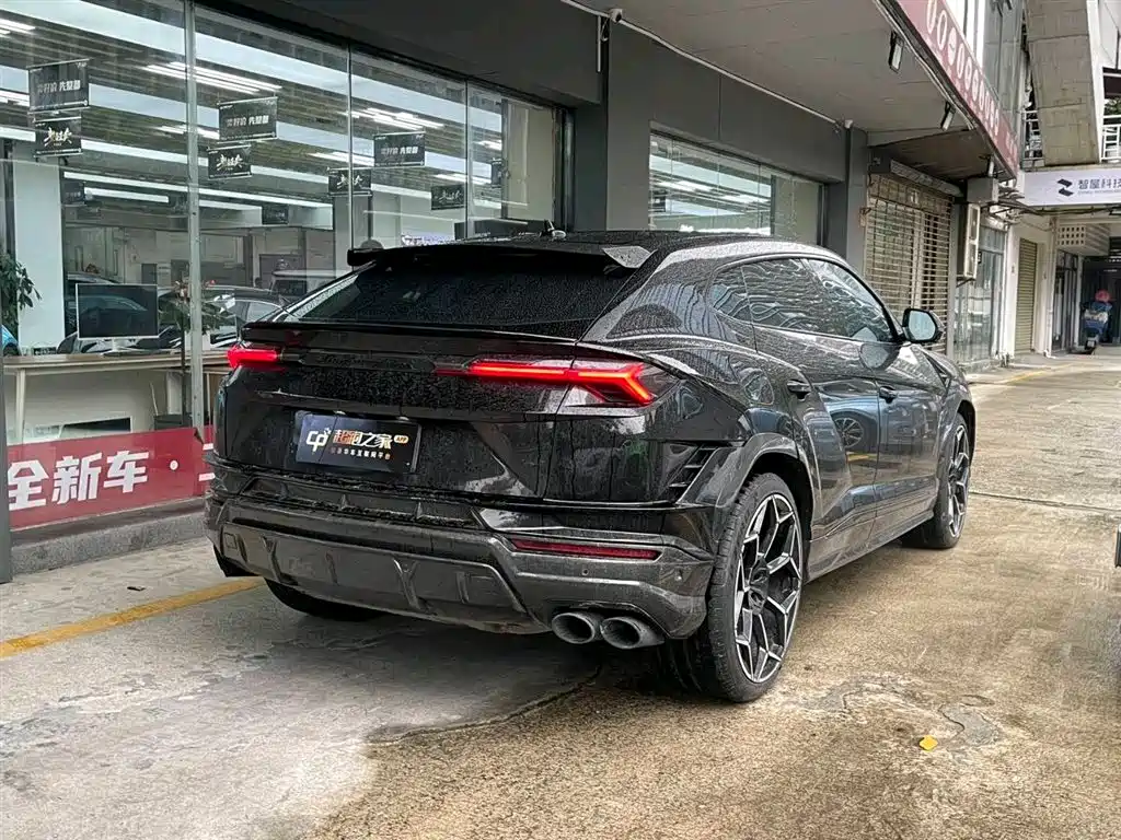 Lamborghini Urus 2018 4.0T V8