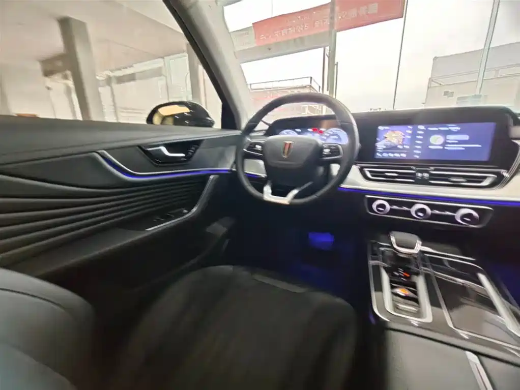 Hongqi HS5 2023 2.0T Pro