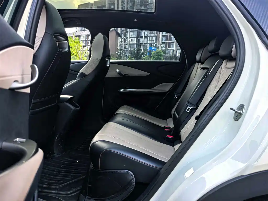 BYD Dolphin — миниатюра 8