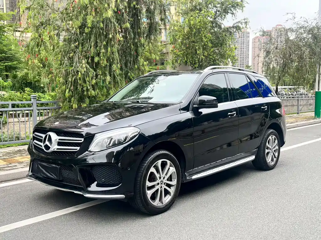 Mercedes-Benz GLE 2016