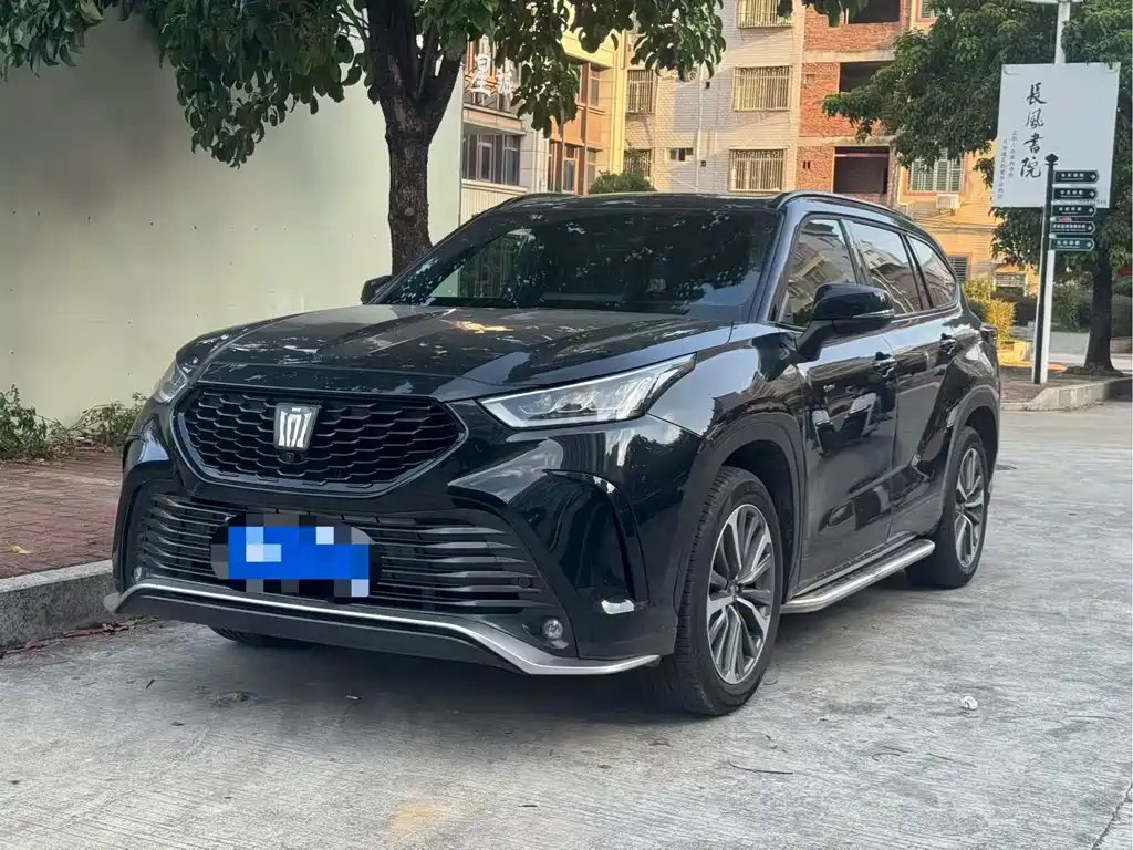 Toyota Crown Kluger