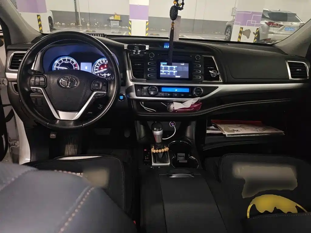Toyota Highlander — миниатюра 10