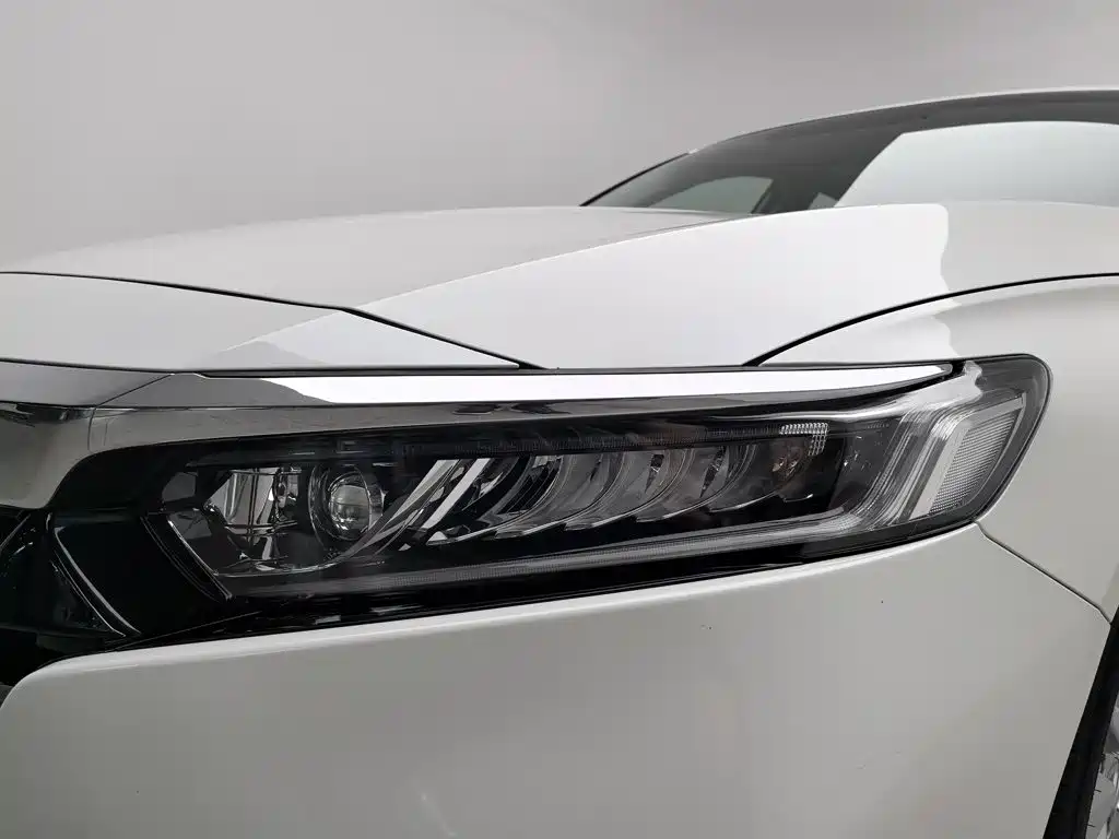 Honda Accord — миниатюра 7