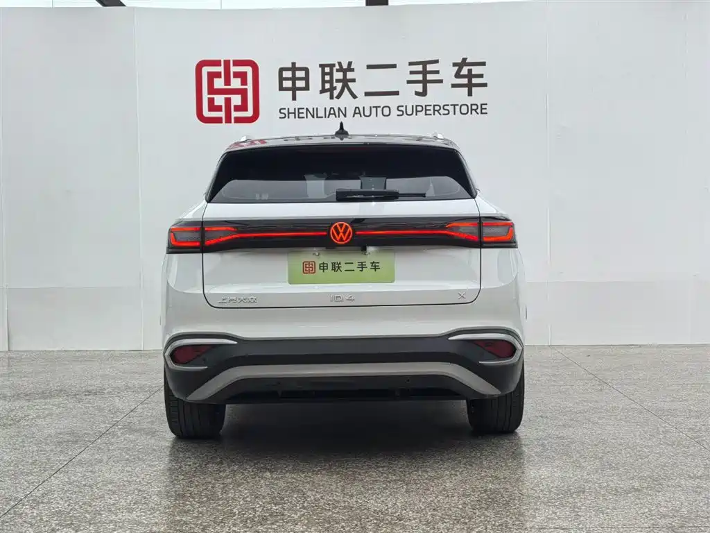 VOLKSWAGEN ID.4 X
