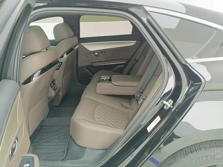 BYD Han — миниатюра 11