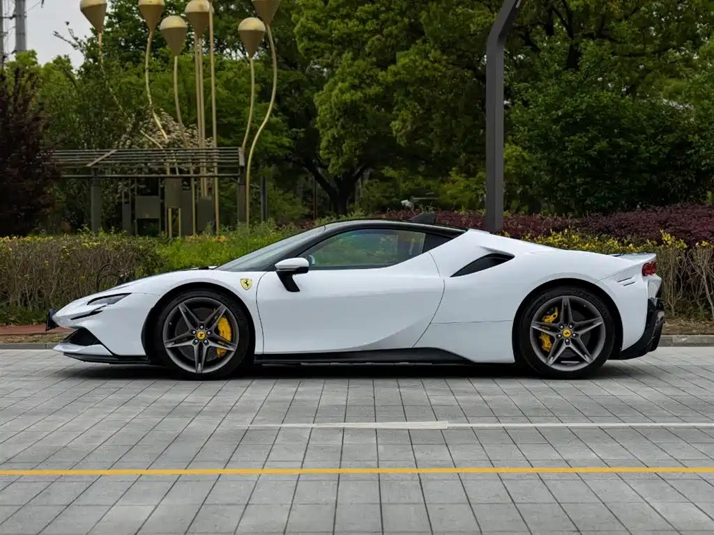Ferrari SF90 2020 3.9T V8 Stradale