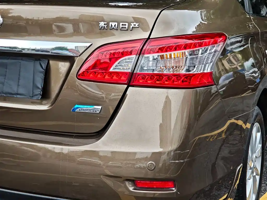 Nissan Sylphy 2012 1.8XL CVT Luxury