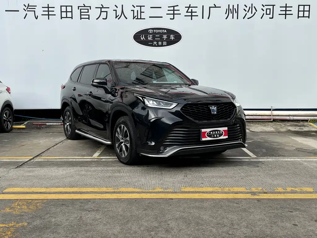 Toyota Crown Kluger — миниатюра 3