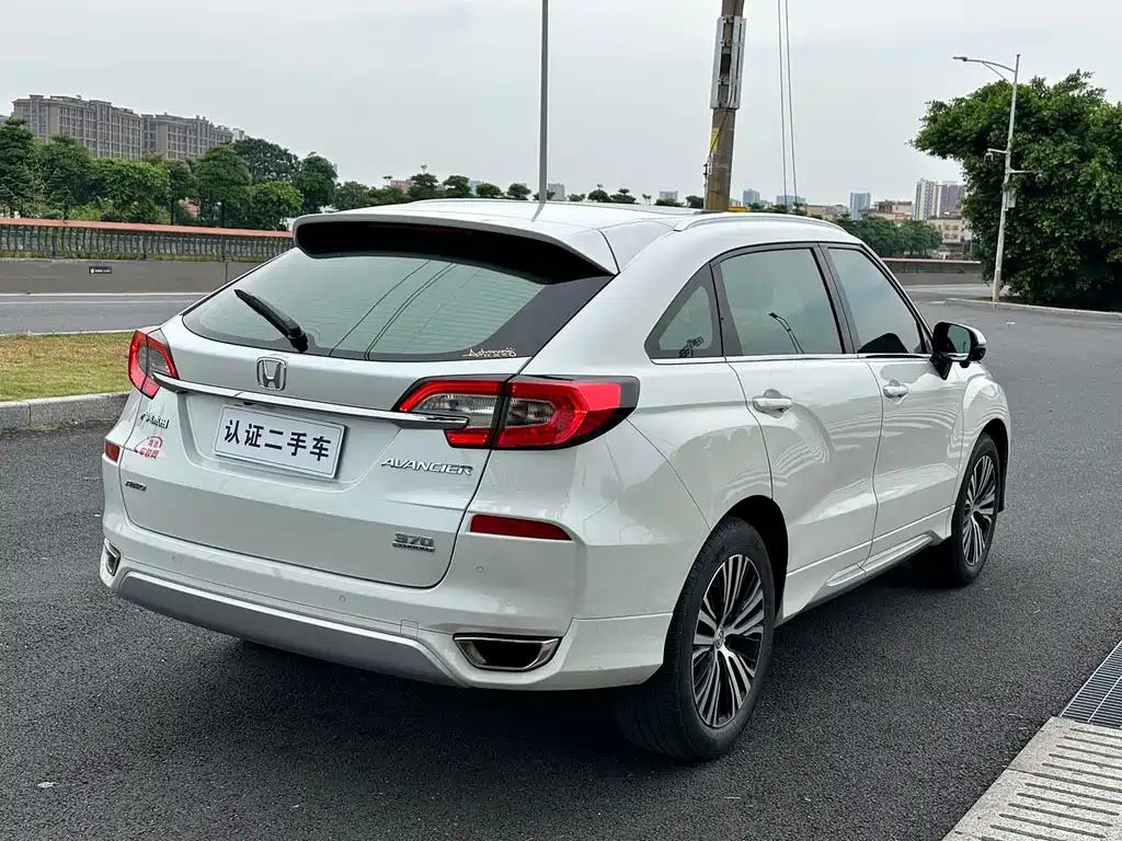 Honda Avancier 2017 370TURBO