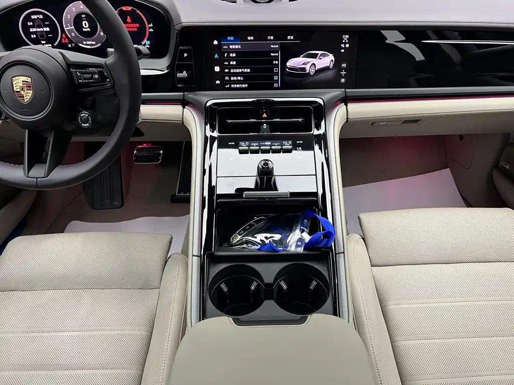 Porsche Panamera — миниатюра 22