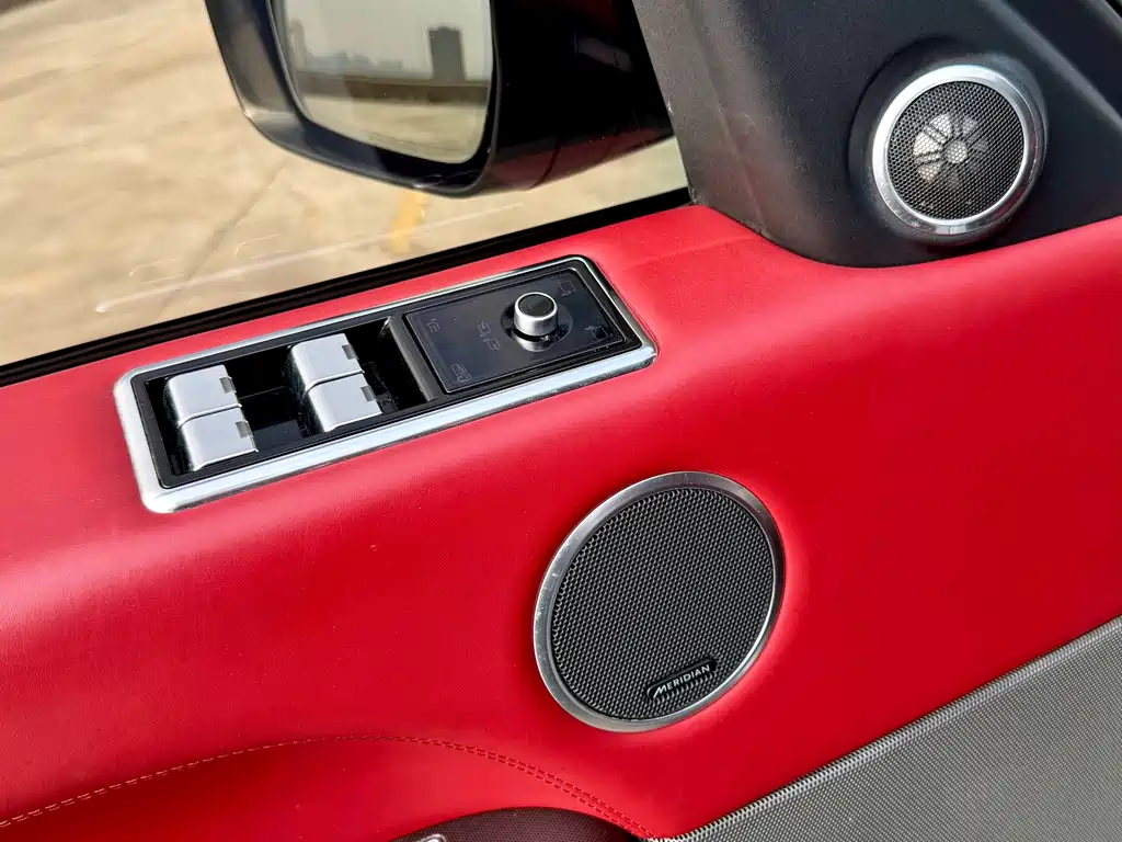 Land Rover Sport — миниатюра 10