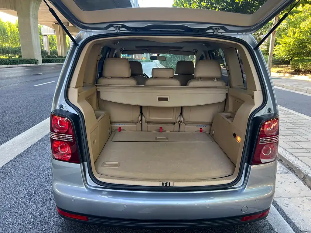 Volkswagen Touran — миниатюра 22